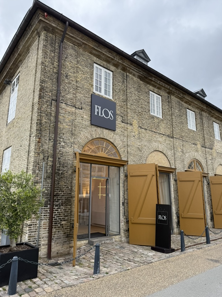 Flos – Facadeskilte, Vinduesfolie & Storformat Bannere - billede 1